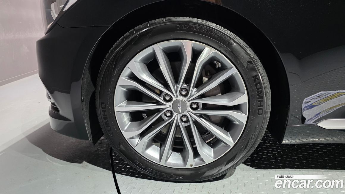 Hyundai Genesis 2015