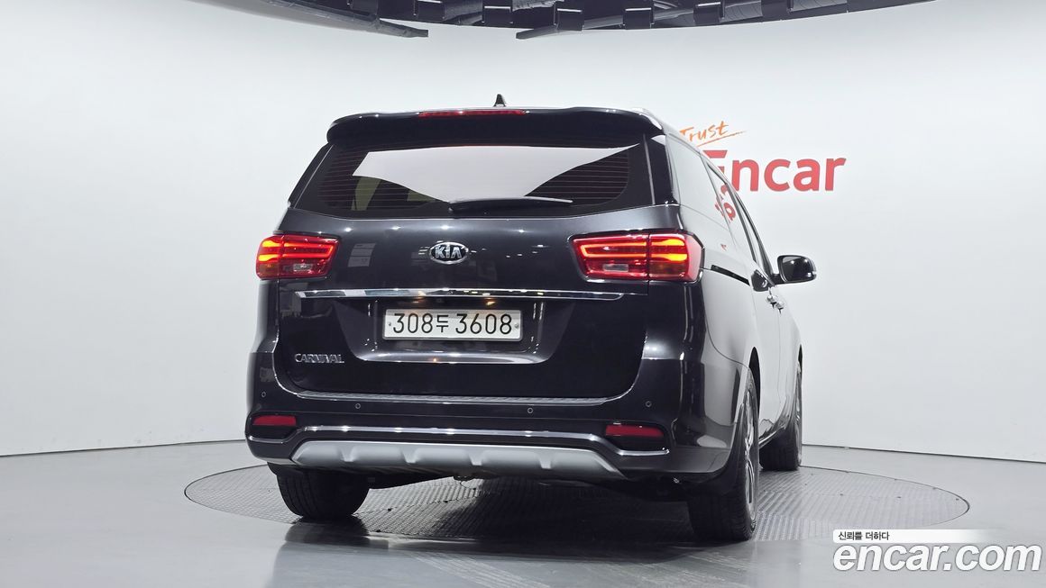 Kia Canival 2020