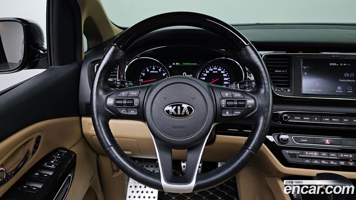 Kia Canival 2019