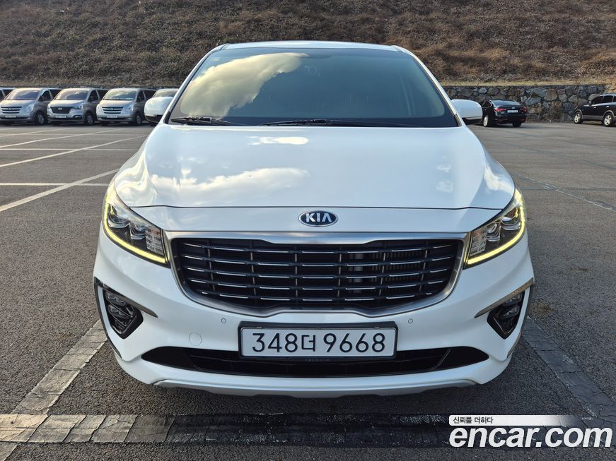 Kia Canival 2019