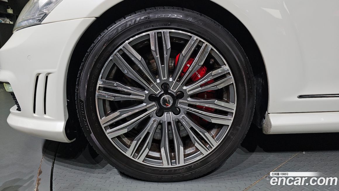 Mercedes-Benz S-Class 2008