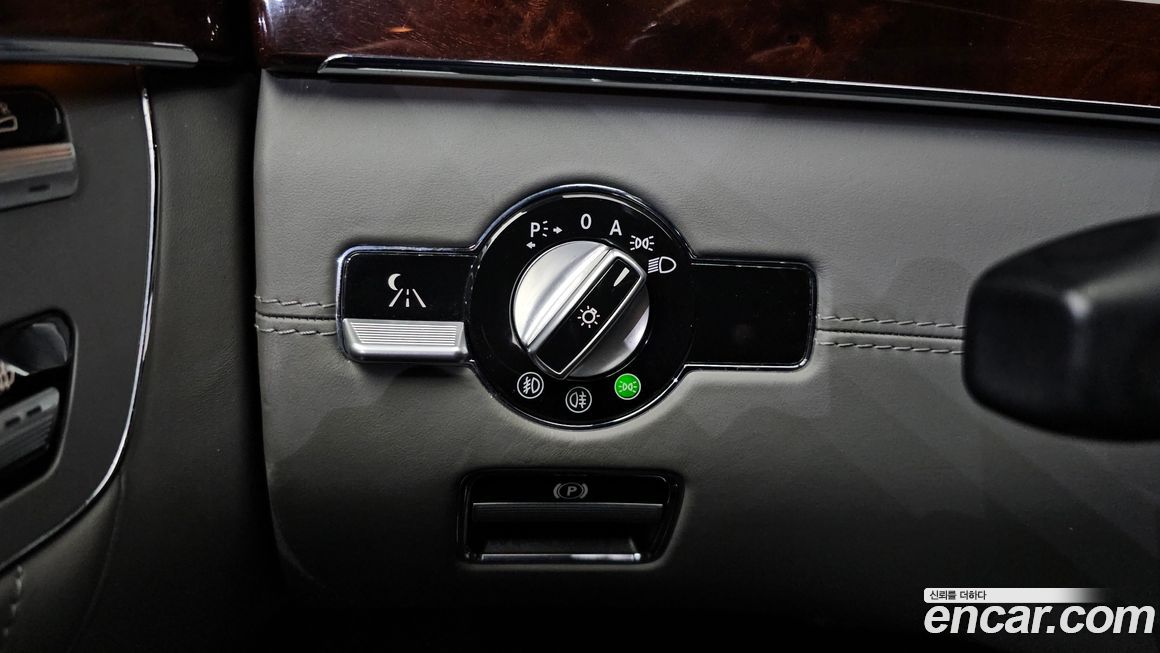 Mercedes-Benz S-Class 2008