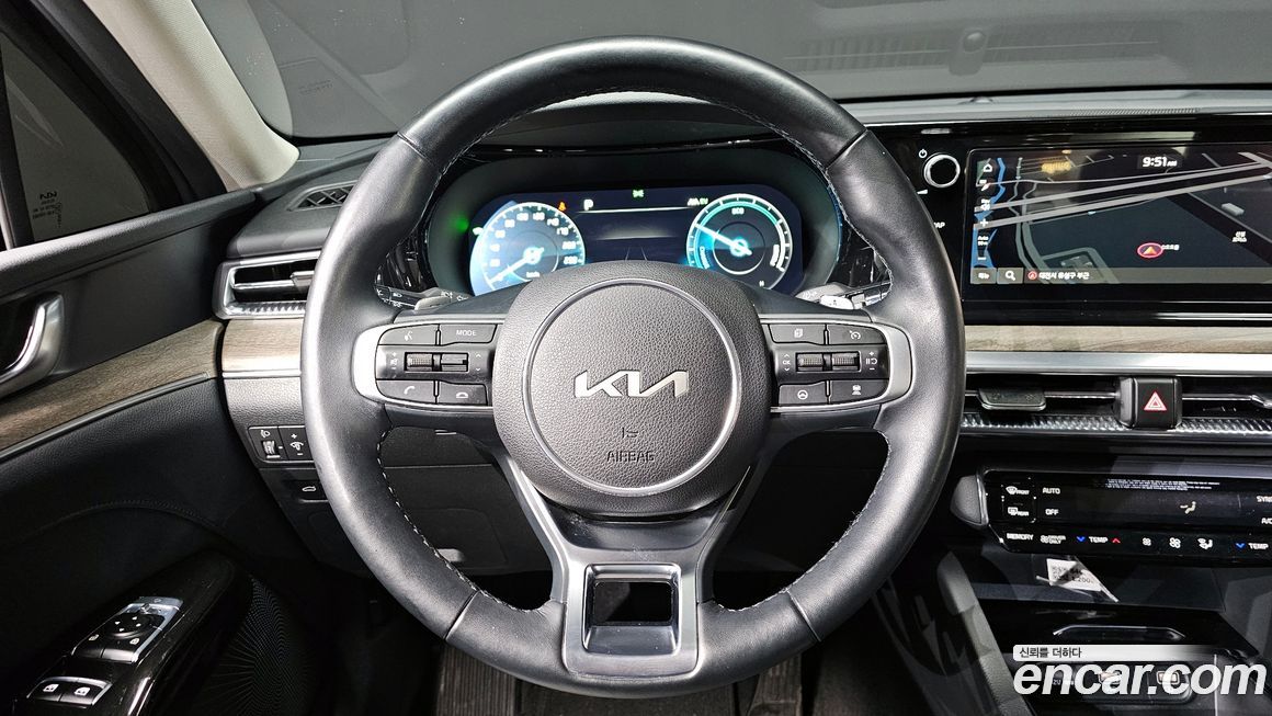 Kia K5 2023
