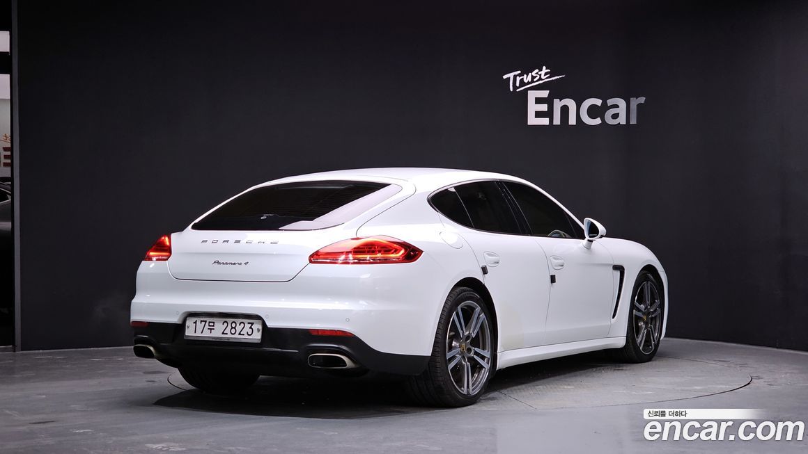 Porsche Panamera 2015