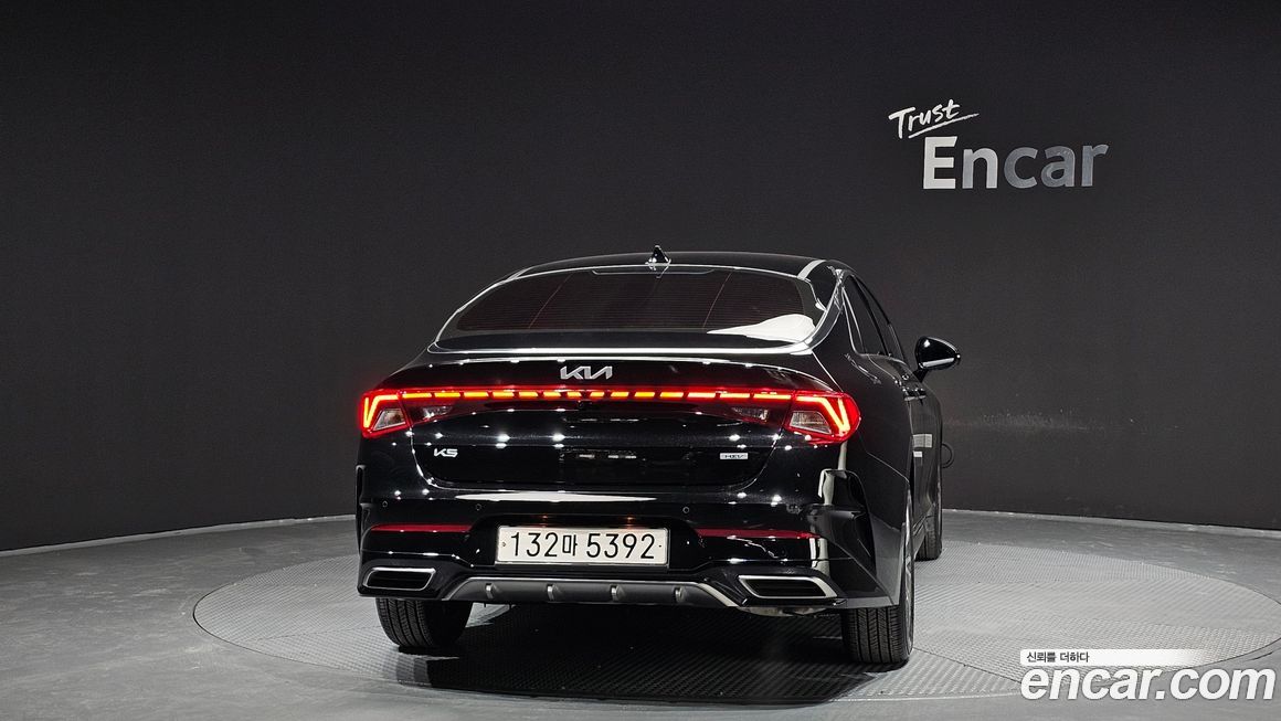 Kia K5 2023