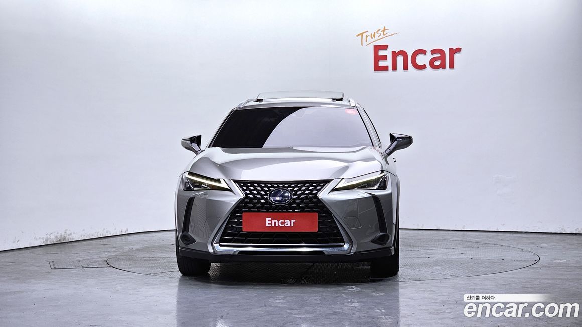 Lexus UX 2020