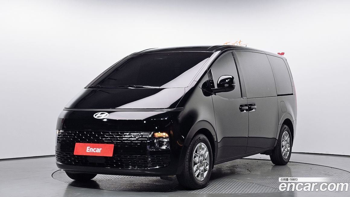 Hyundai Staria 2025