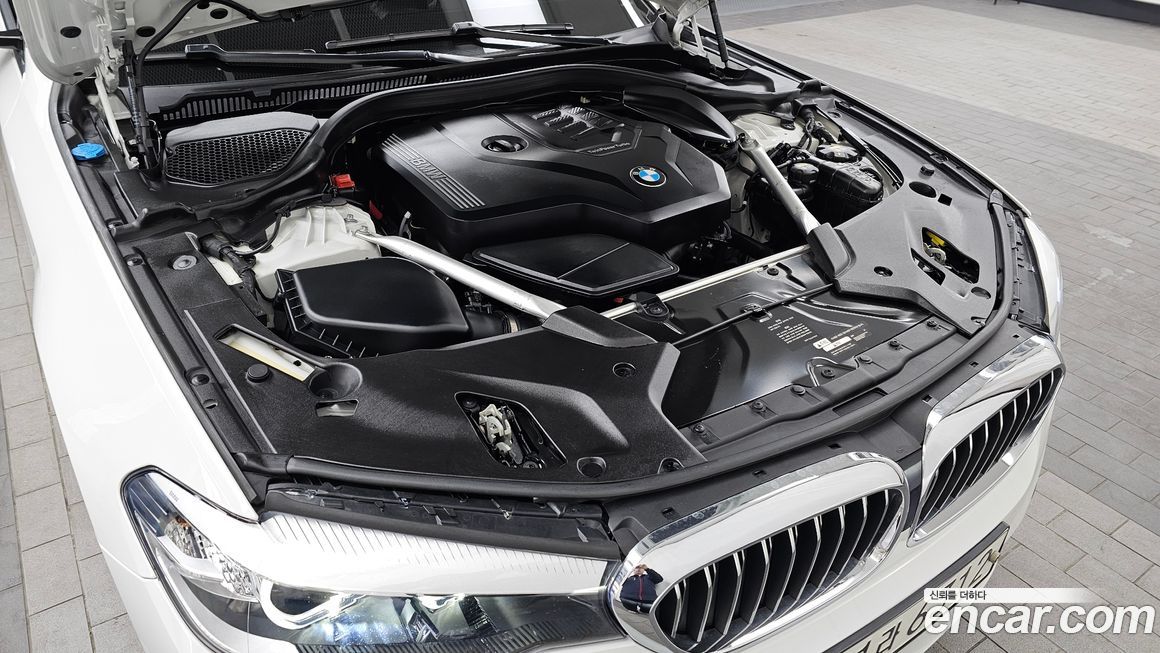 BMW 5-Series 2020