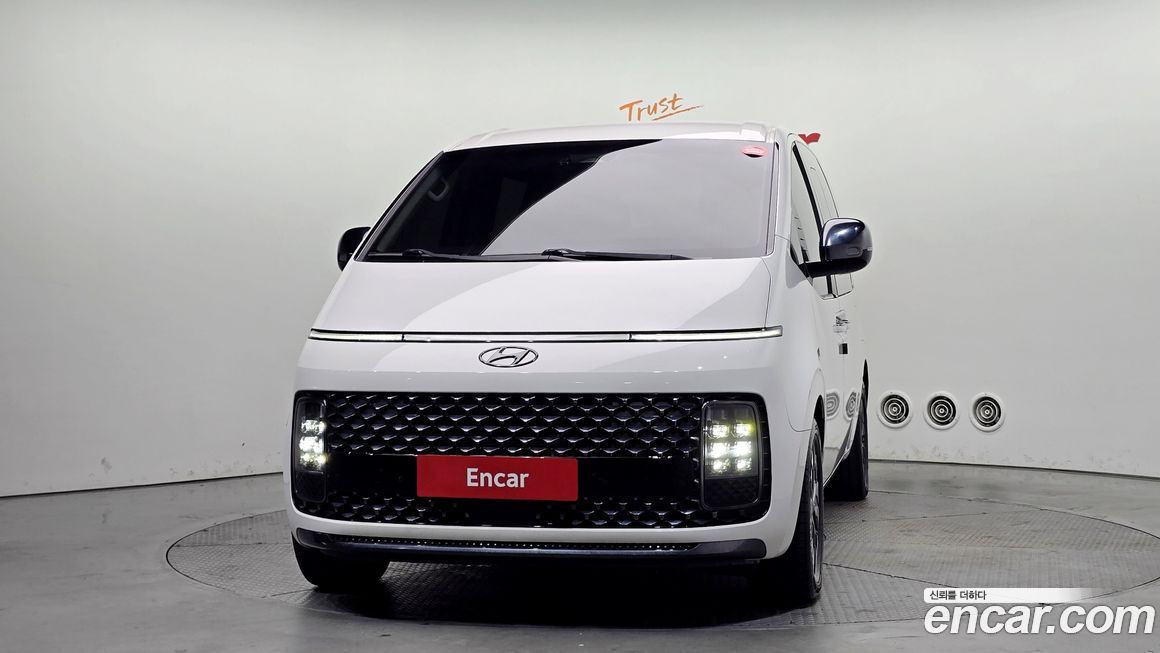 Hyundai Staria 2022