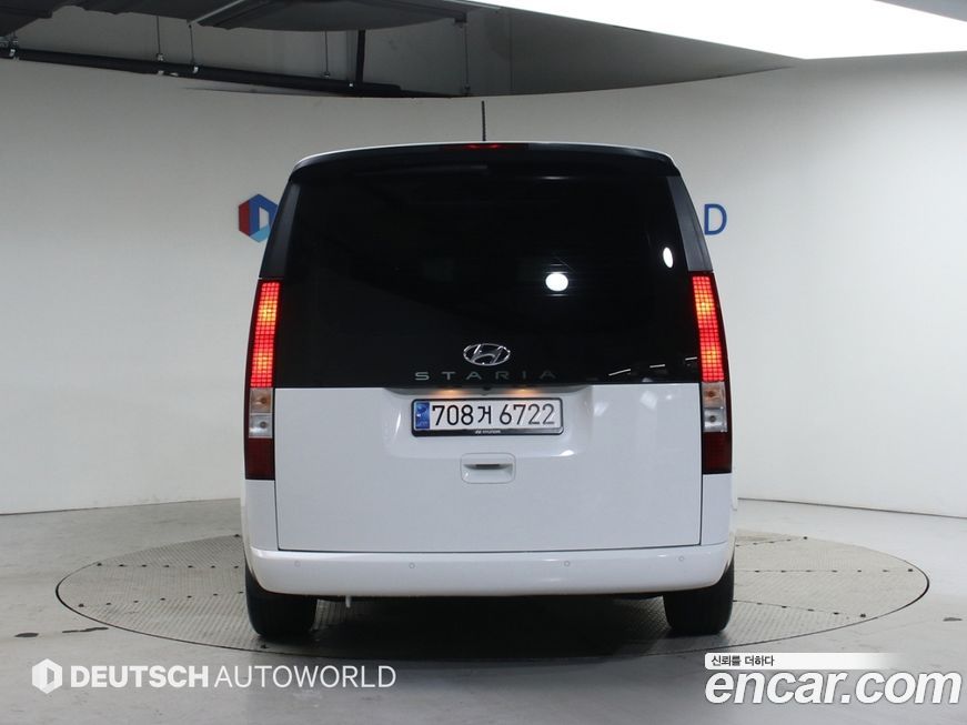 Hyundai Staria 2025