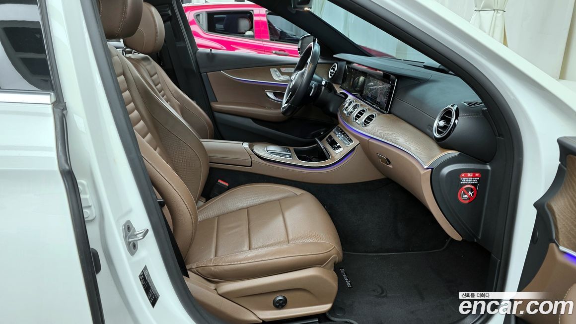 Mercedes-Benz E-Class 2021