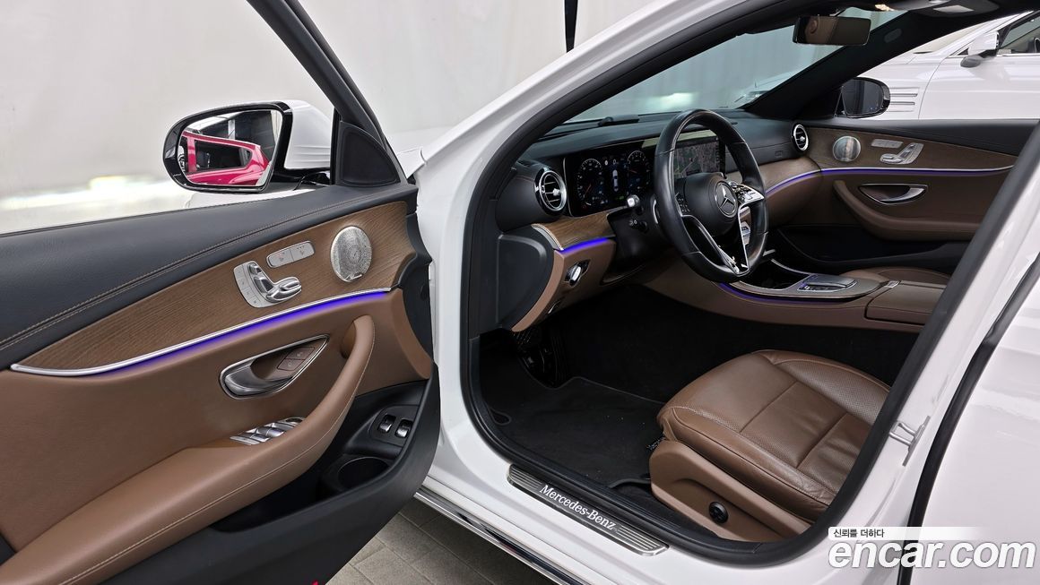 Mercedes-Benz E-Class 2021