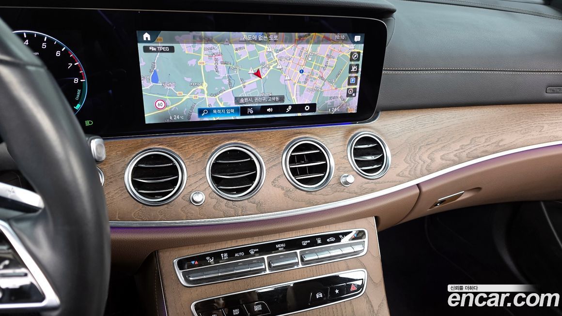 Mercedes-Benz E-Class 2021