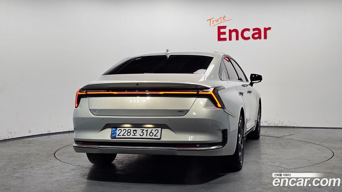 Kia K8 2025