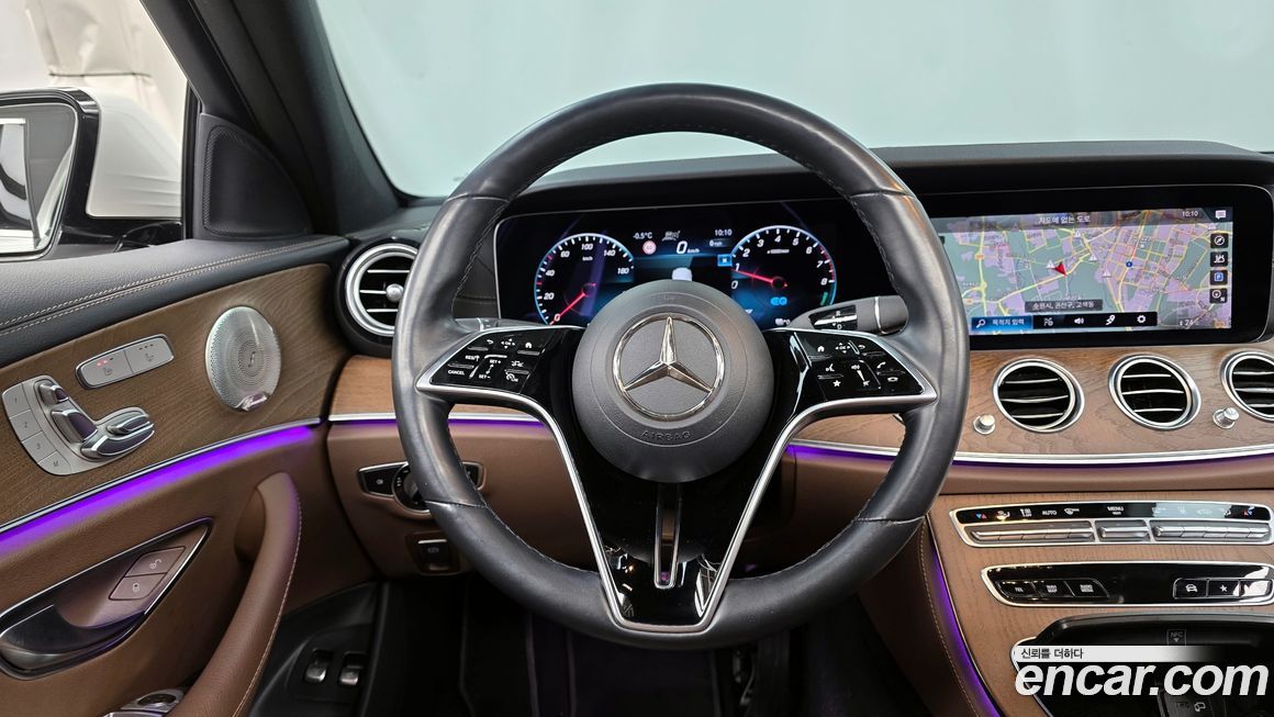 Mercedes-Benz E-Class 2021