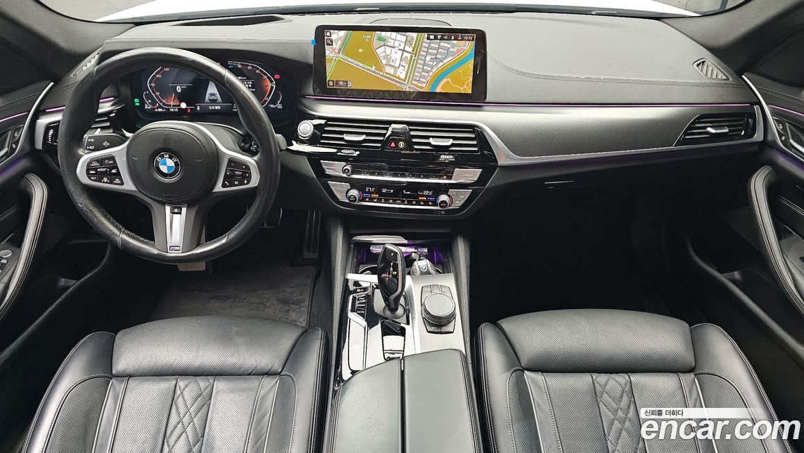 BMW 5-Series 2023