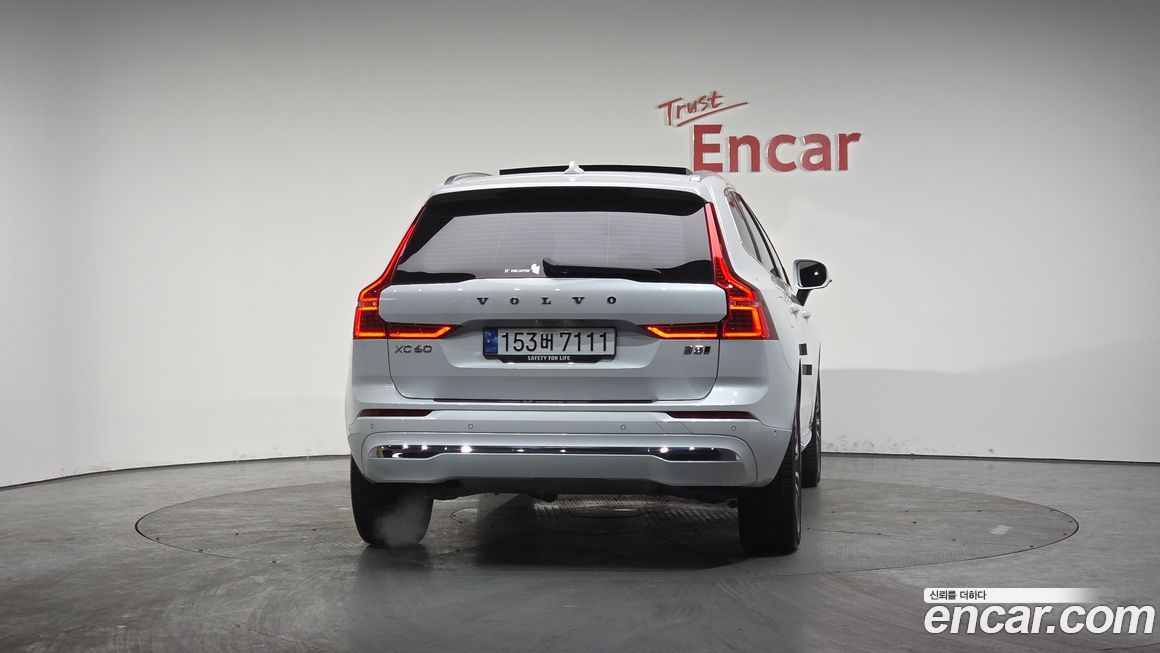 Volvo XC60 2023