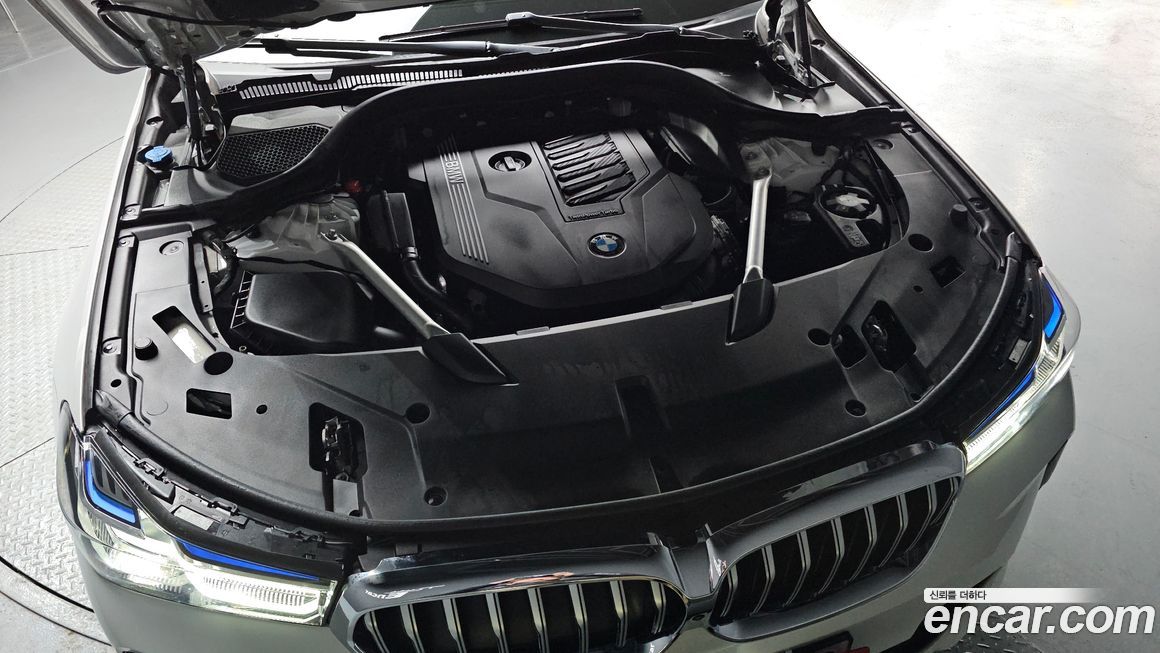 BMW Gran Turismo 2024