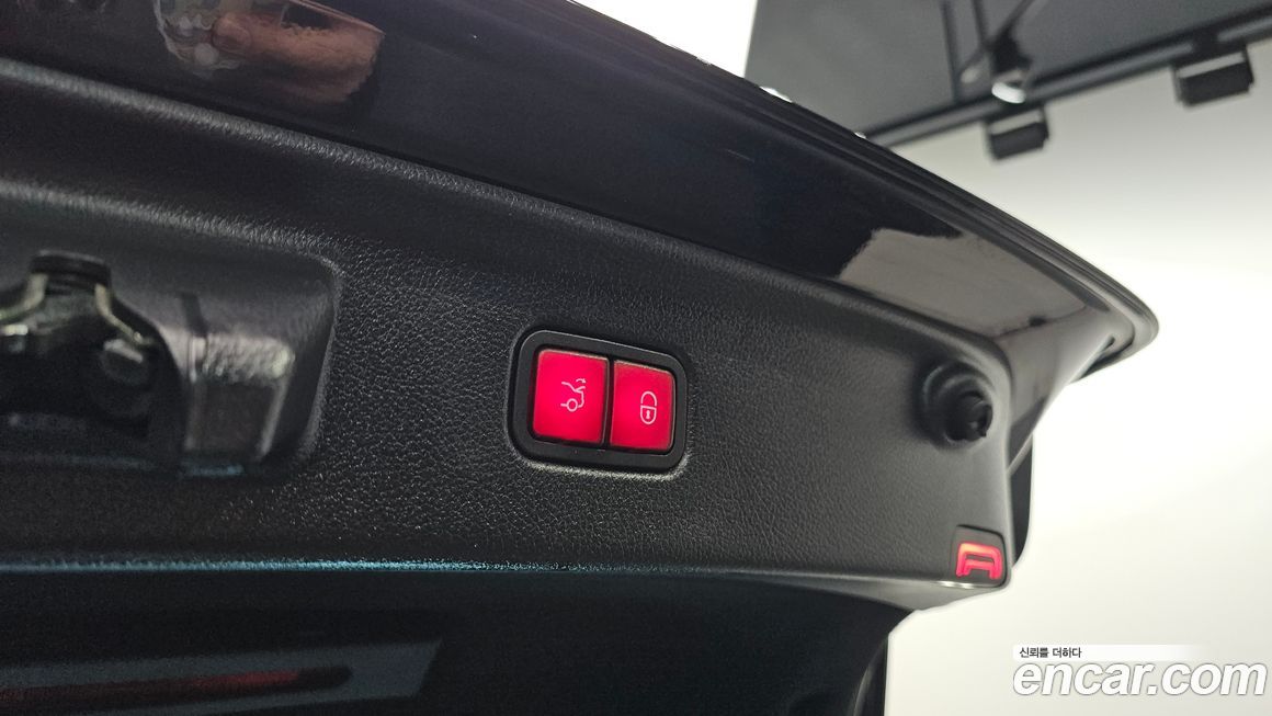 Mercedes-Benz S-Class 2021