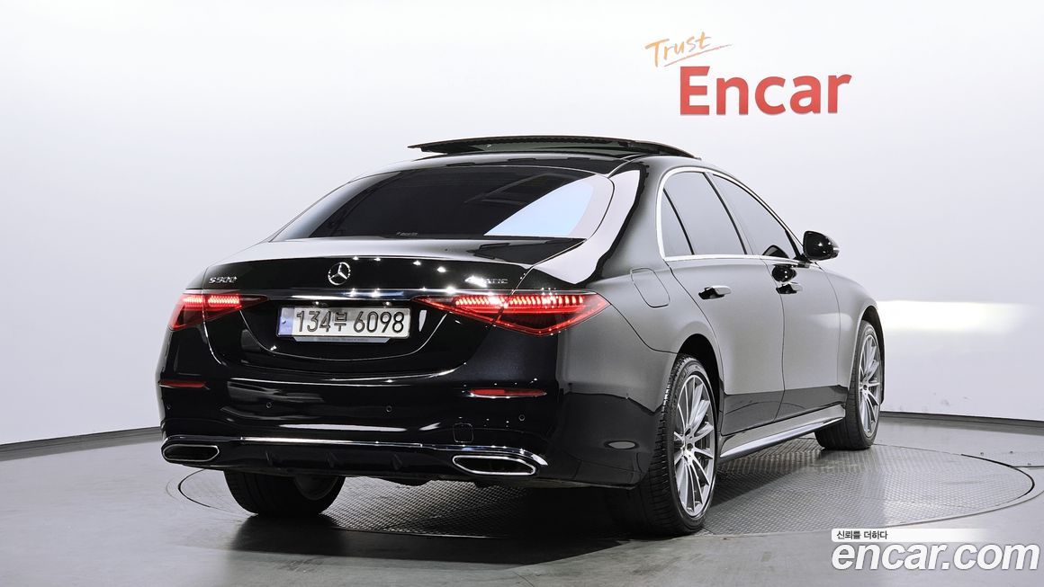 Mercedes-Benz S-Class 2021