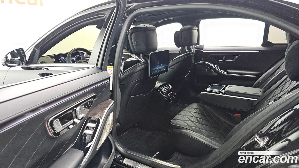 Mercedes-Benz S-Class 2021