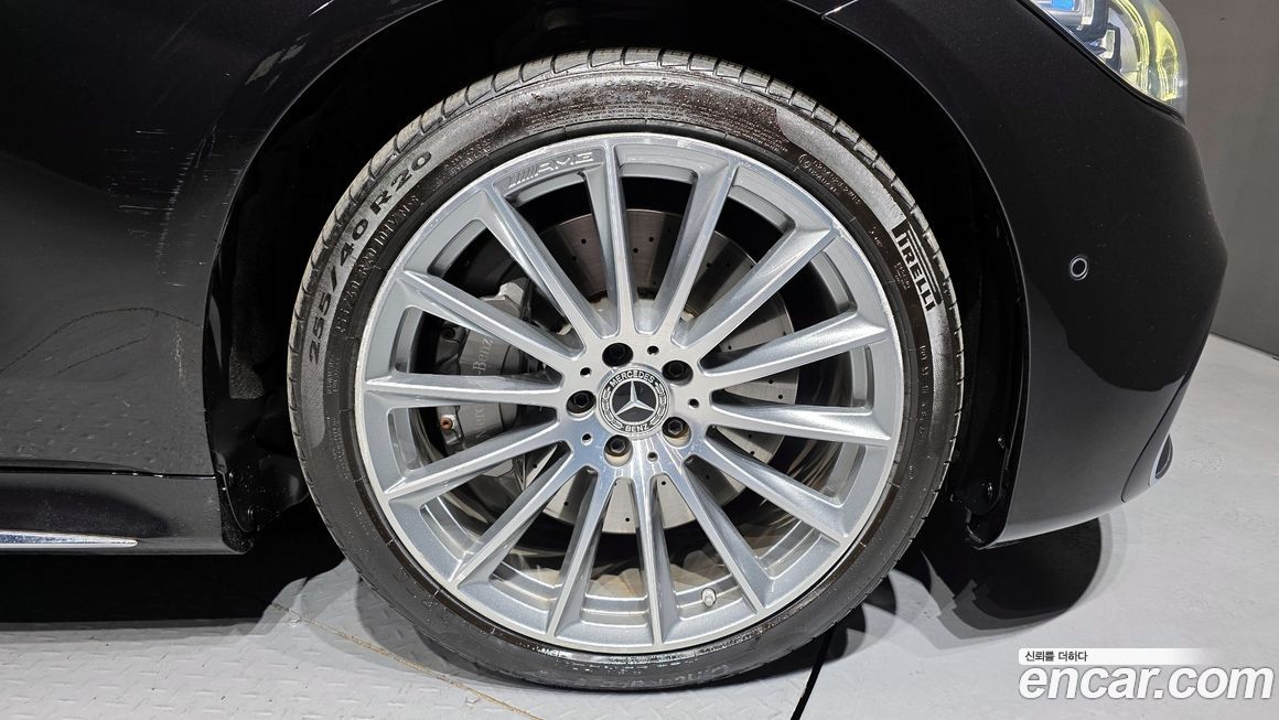 Mercedes-Benz S-Class 2022