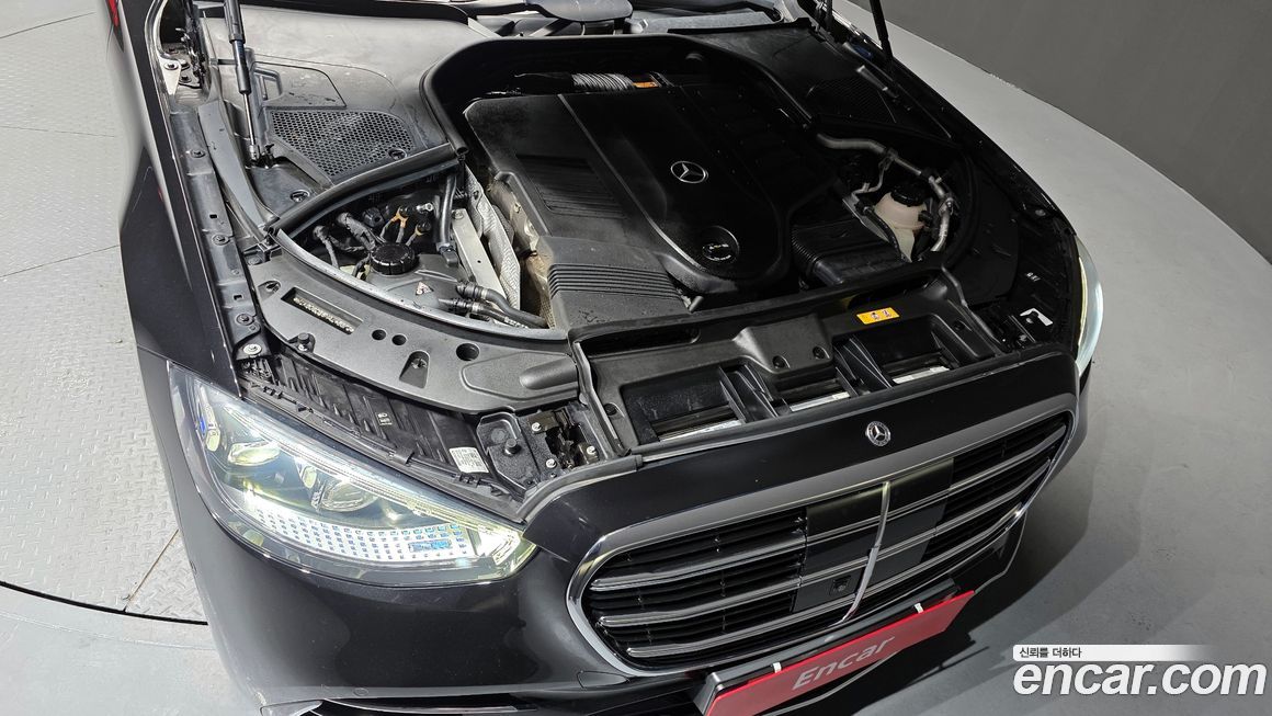 Mercedes-Benz S-Class 2022