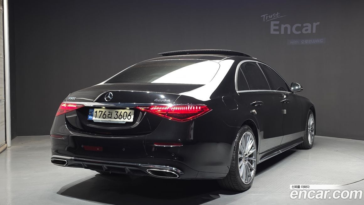 Mercedes-Benz S-Class 2022