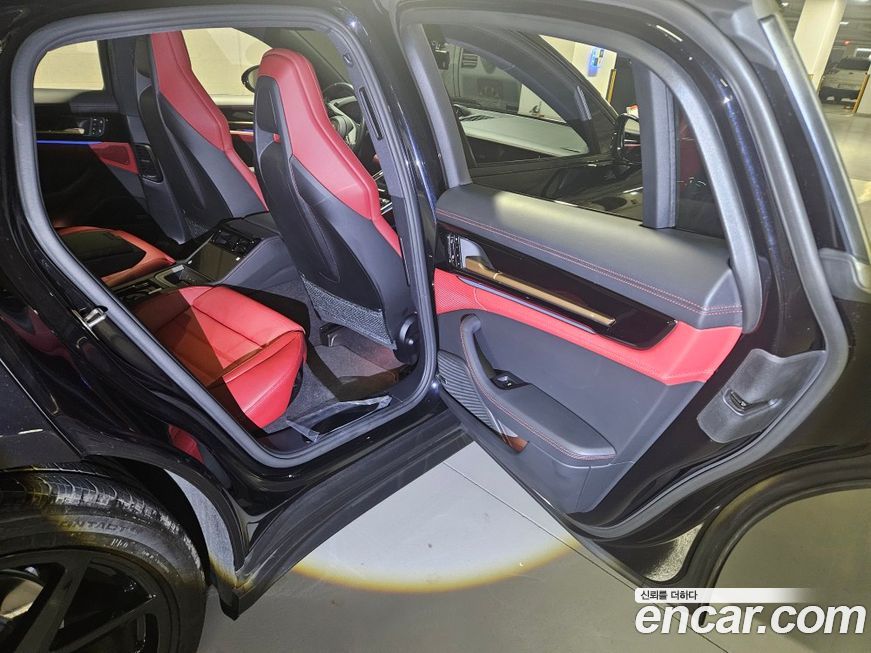 Porsche Panamera 2024