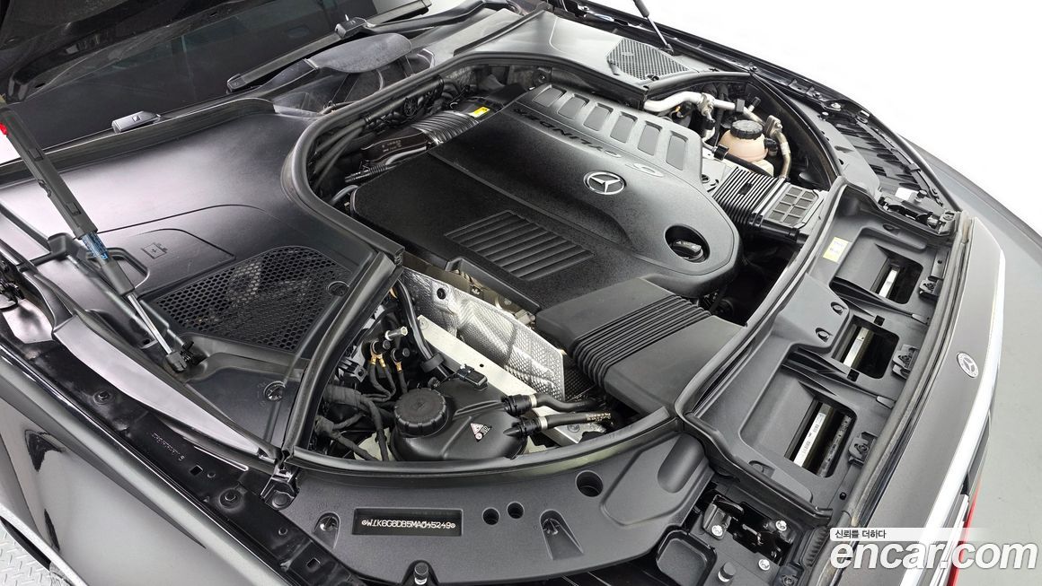 Mercedes-Benz S-Class 2021