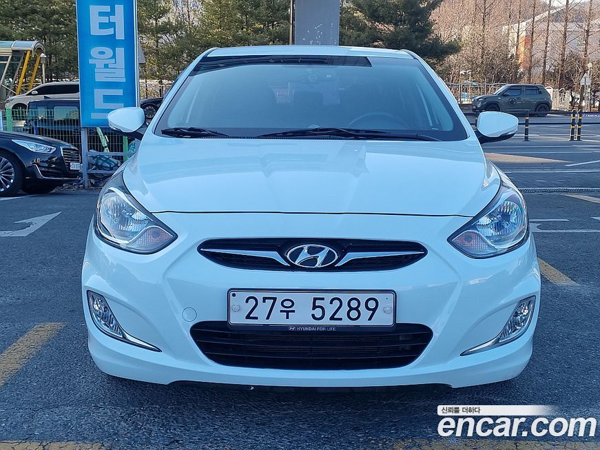 Hyundai Accent 2014