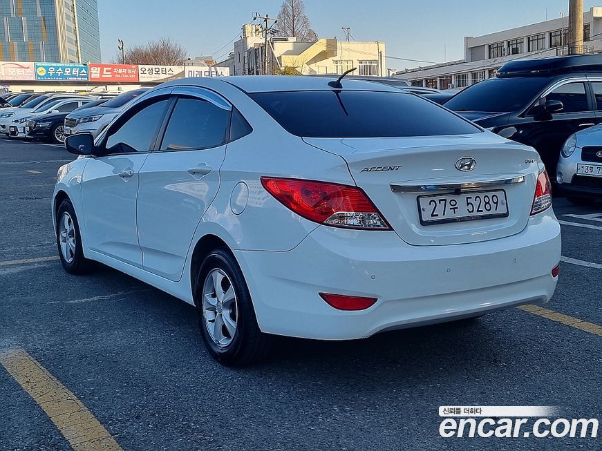 Hyundai Accent 2014