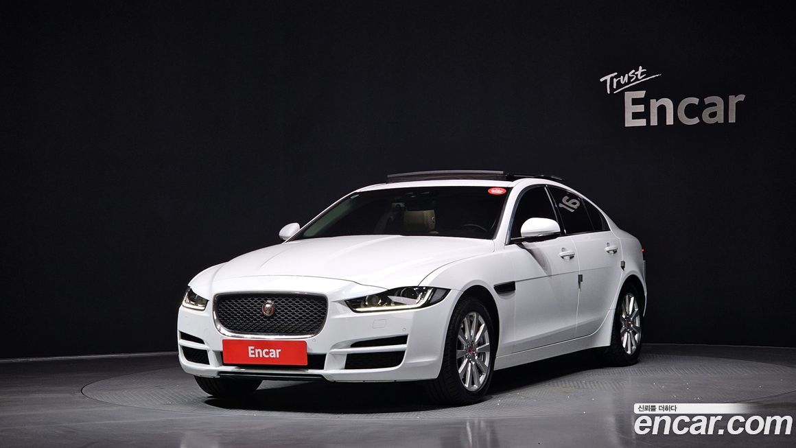 Jaguar XE 2017