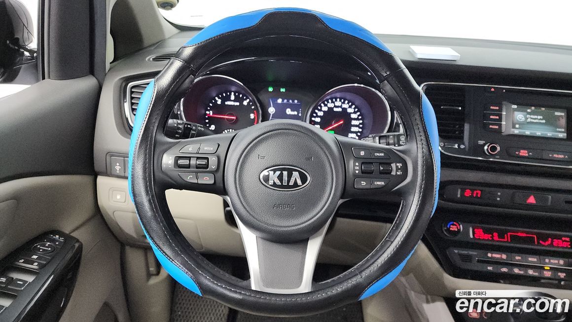 Kia Canival 2016