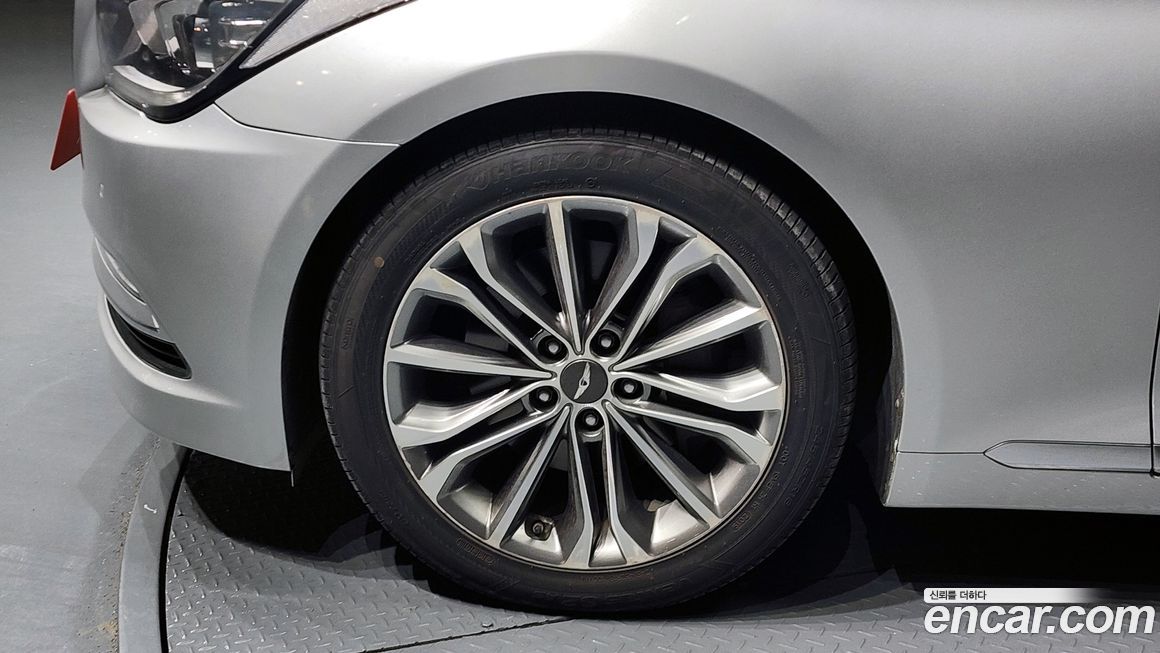 Hyundai Genesis 2014