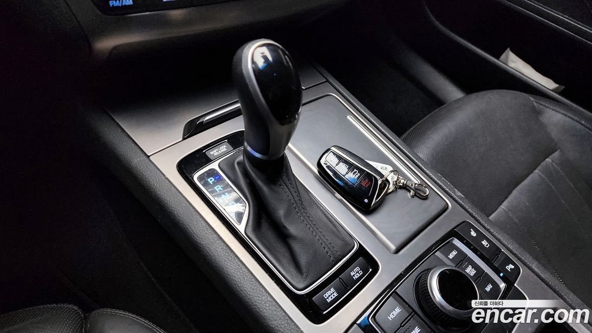 Hyundai Genesis 2014