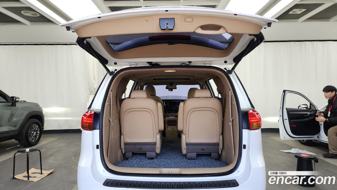 Kia Canival 2018
