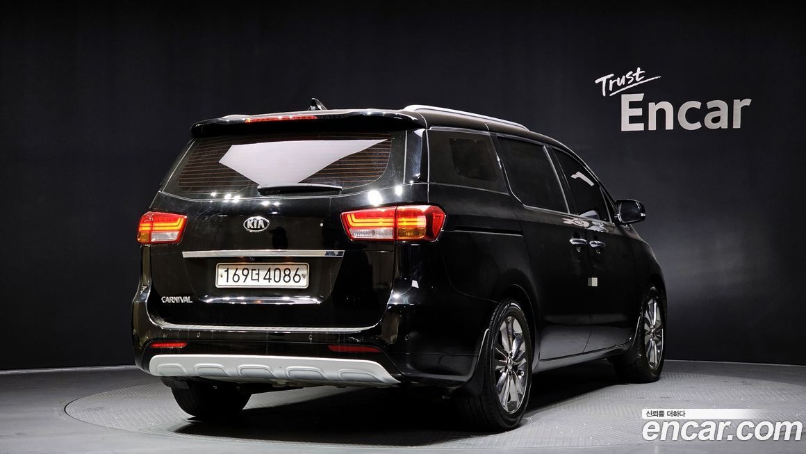 Kia Canival 2017