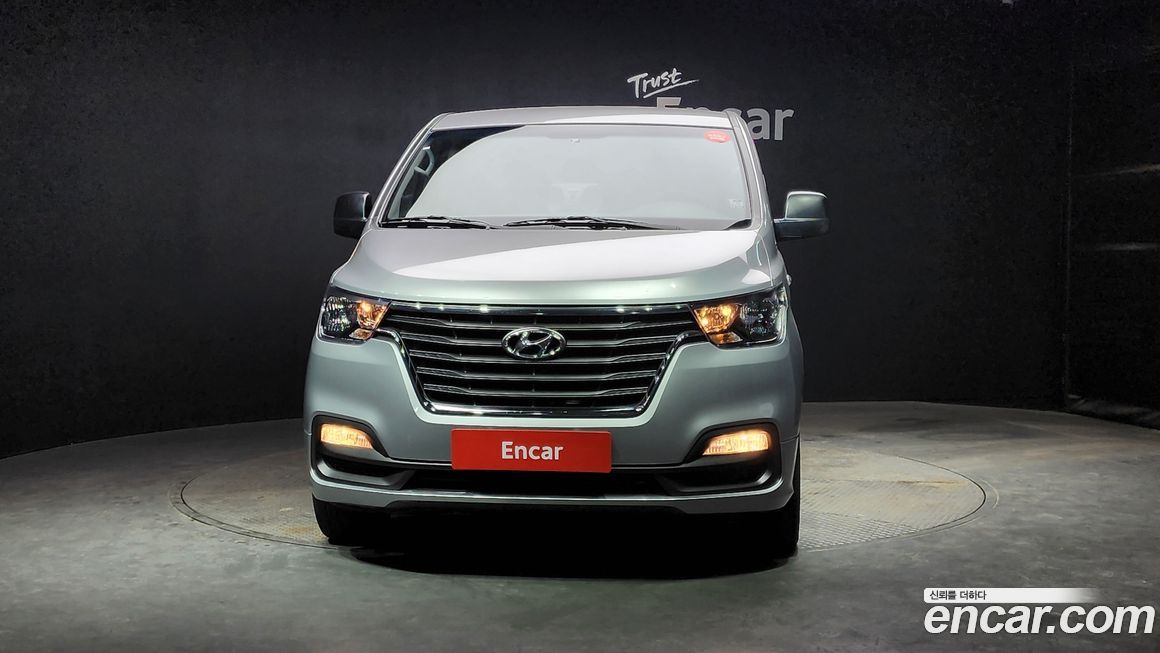 Hyundai Starex 2018