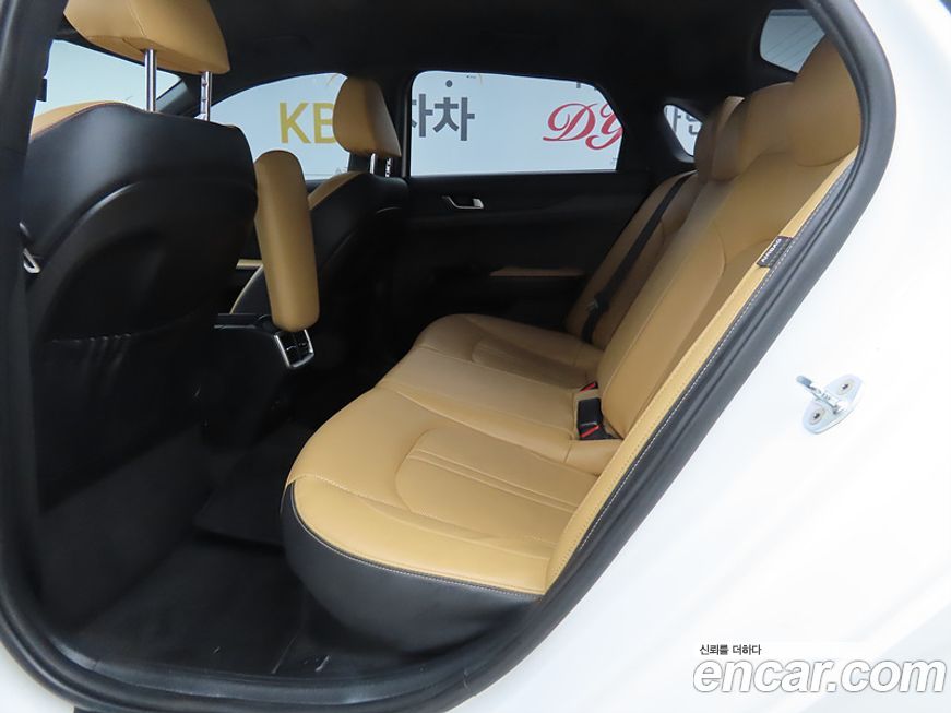 Kia K5 2023