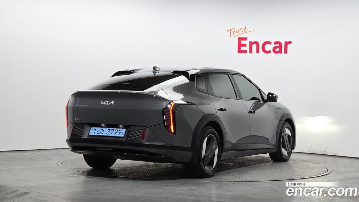 Kia EV4 2026