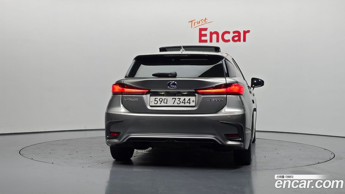 Lexus CT200h 2018