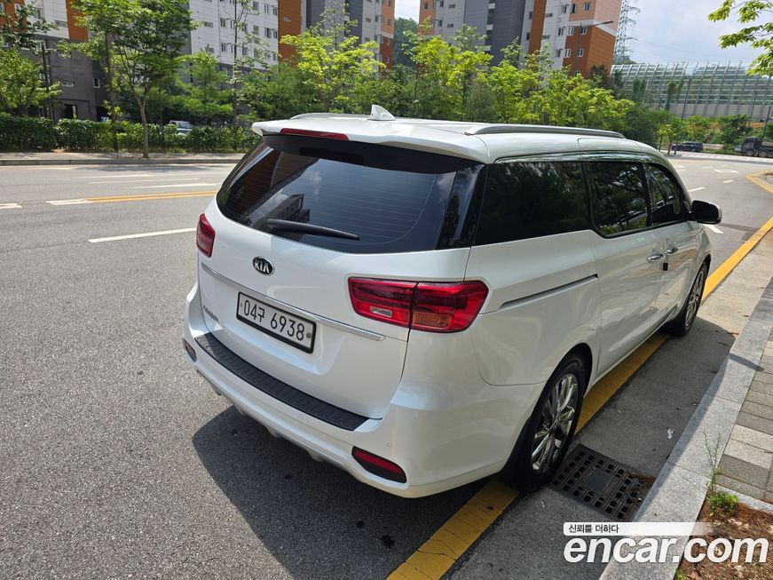 Kia Canival 2019