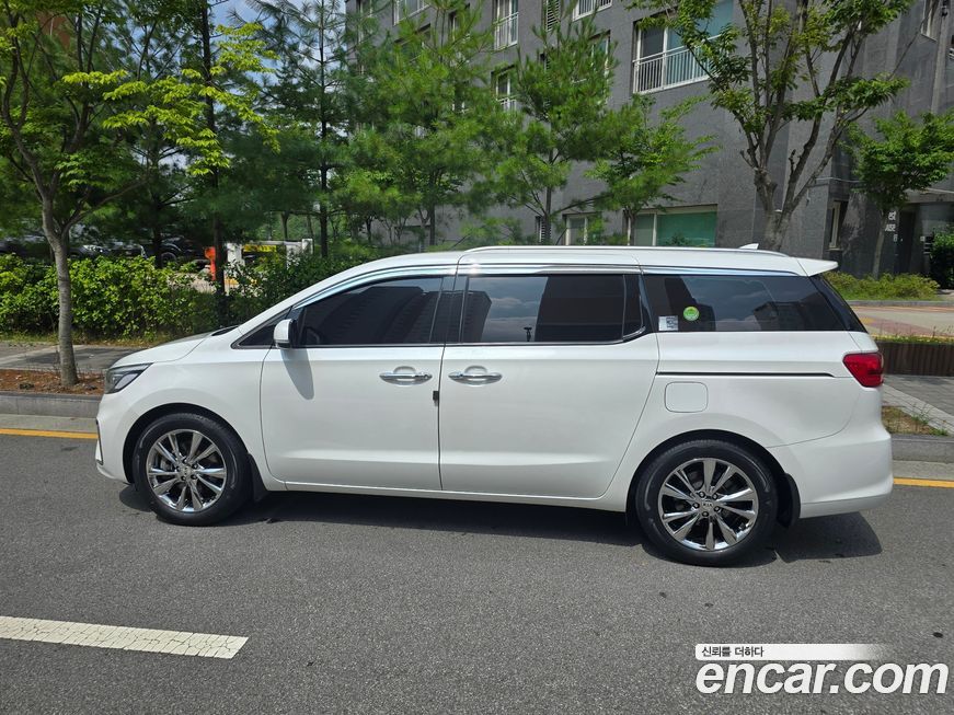 Kia Canival 2019