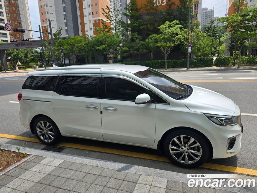 Kia Canival 2019