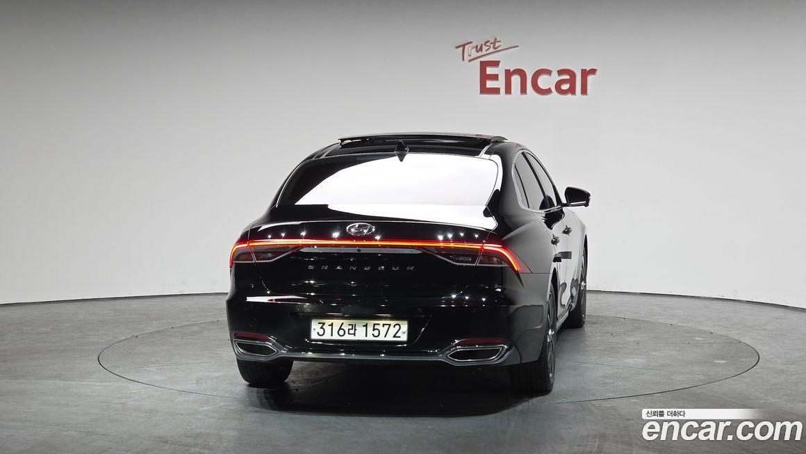 Hyundai Grandeur 2020