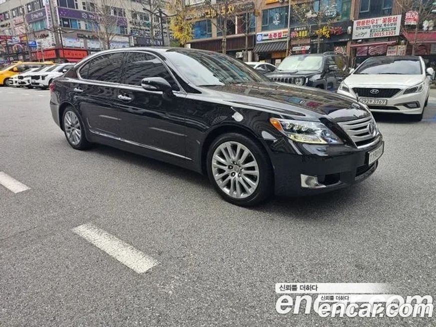 Lexus LS 2011