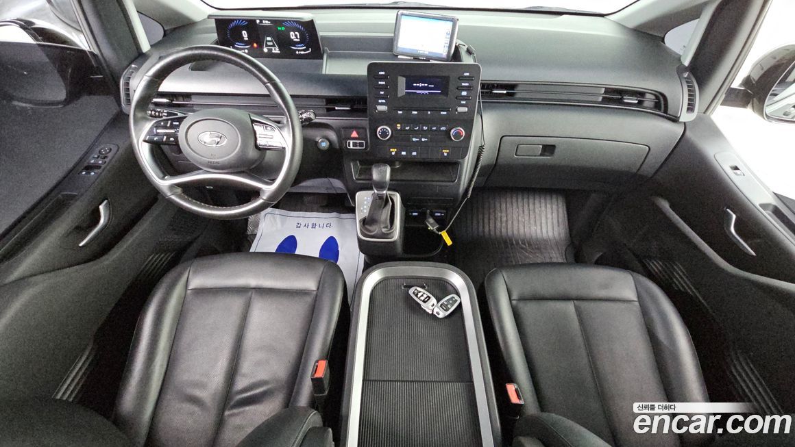 Hyundai Staria 2022