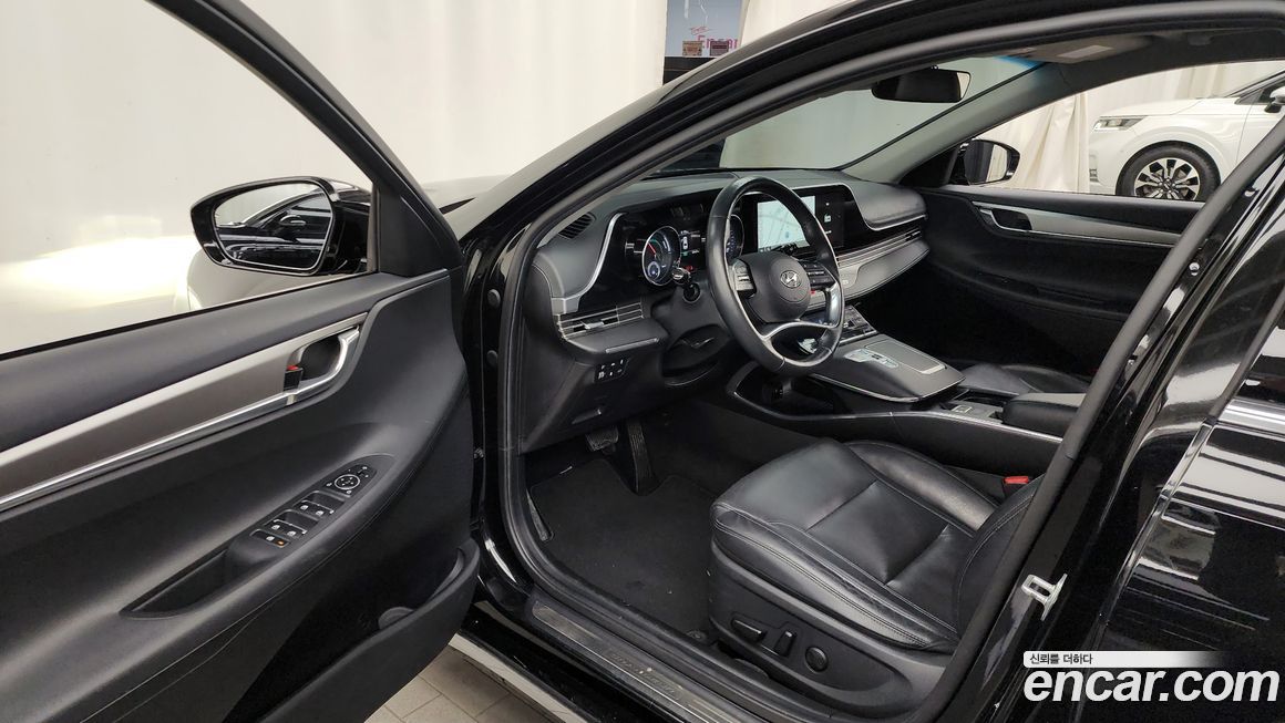 Hyundai Grandeur 2020