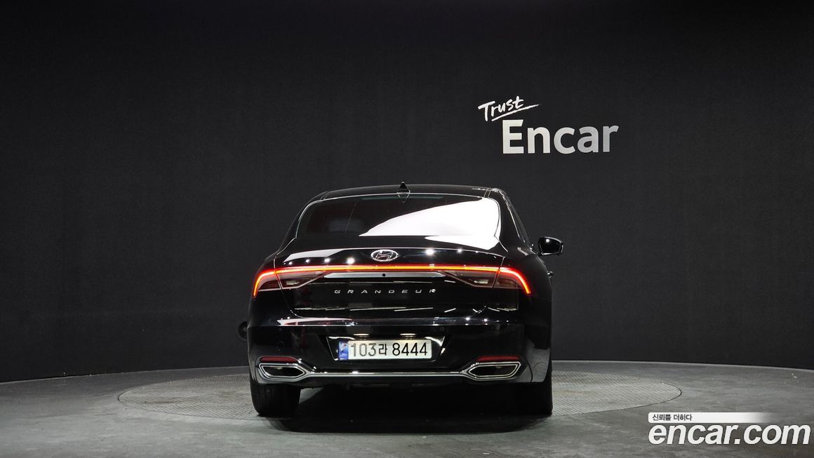 Hyundai Grandeur 2022